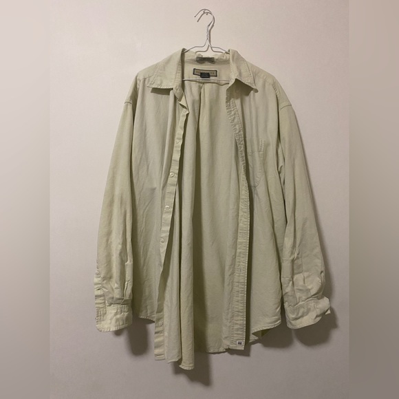 large button up! - Picture 3 of 4